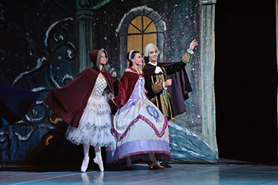 Kiev Ballet - Nutracker 01