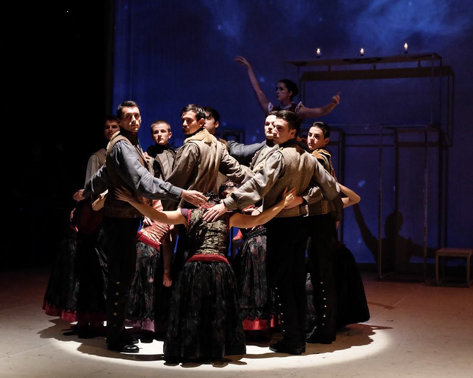 t&aacute;nc kritika erd&eacute;ly9