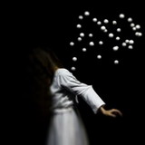 F&eacute;nygoly&oacute;k lead