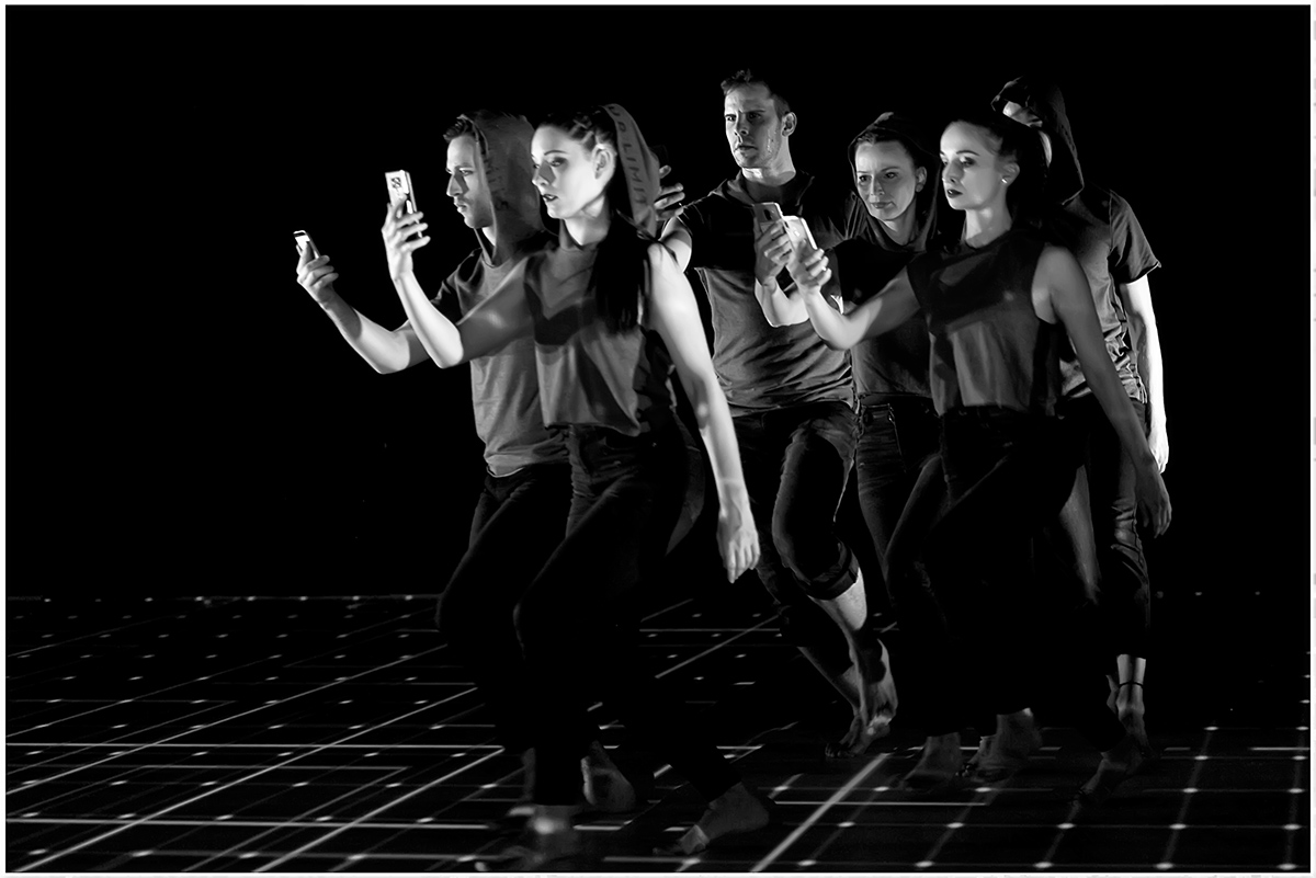 Duna Tancmuhely Keep in Touch JGy 132f f