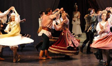 felujitas hamupipoke duna muveszegyuttes 474 279 168481