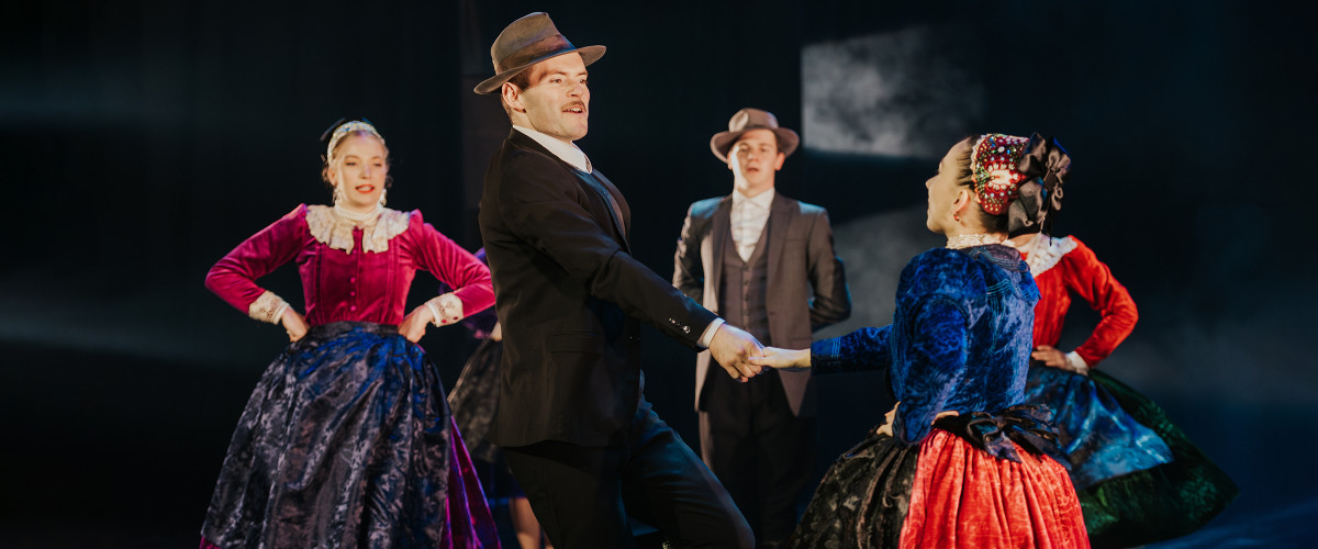 a falu szabad e locsolni fitos dezso tarsulat original 228777